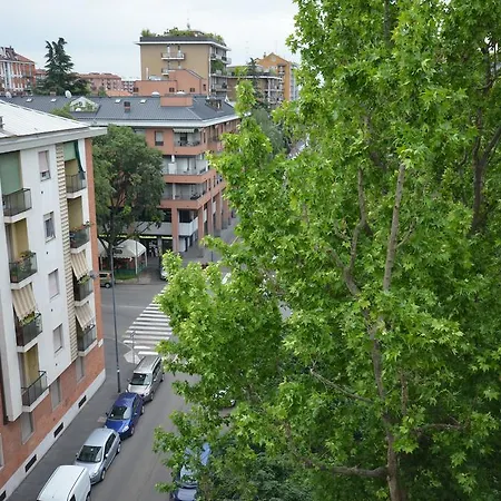 Inganni * Milan